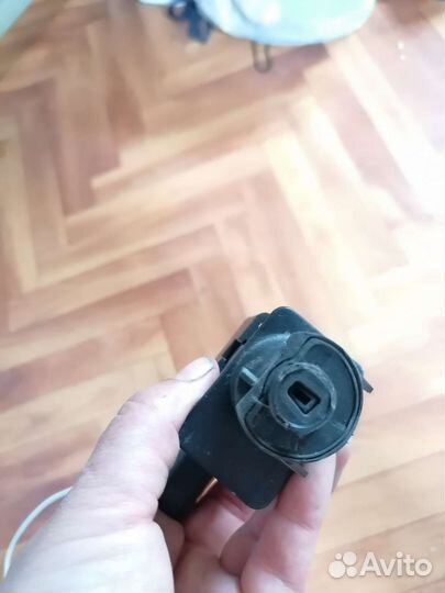 Активатор замка бензобака пежо ситроен