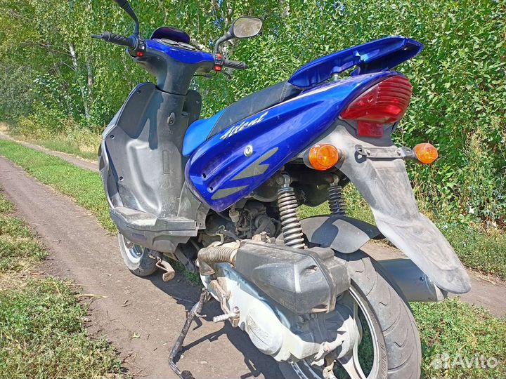 Скутер Atlant