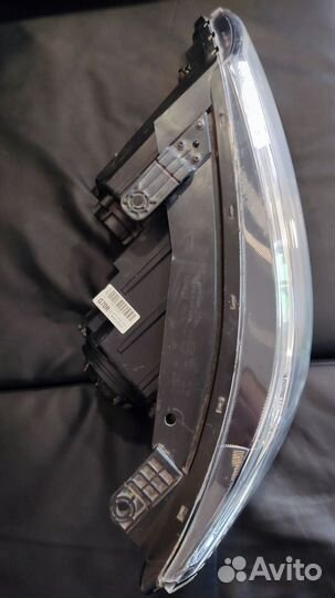 Фара правая Kia Sorento 2 XM ксенон