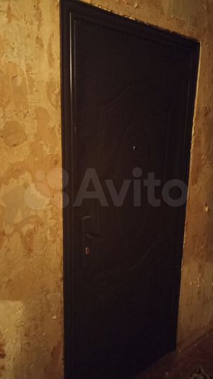 Комната 14,1 м² в 4-к., 1/9 эт.