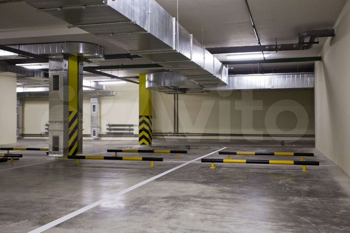 Машиноместо, 20 м²