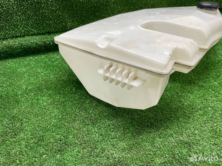 Бачок омывателя Renault Duster 2013 289106288R