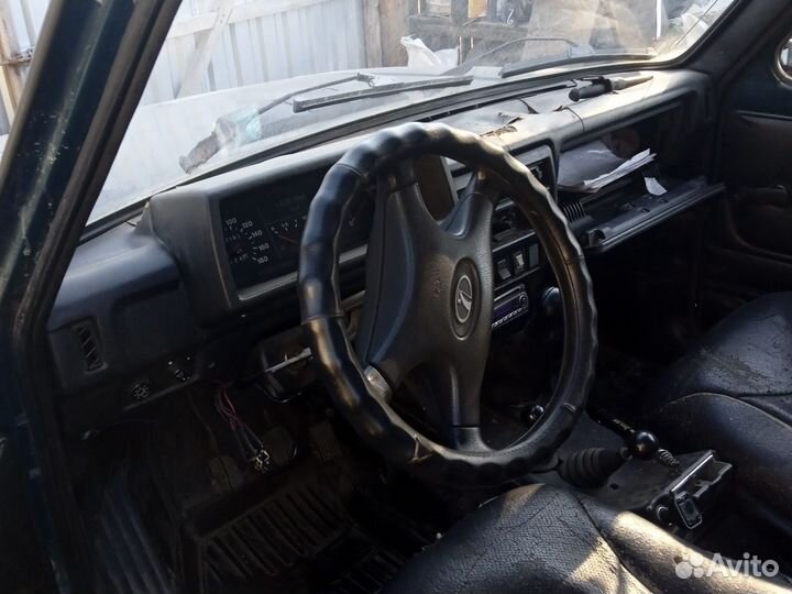 LADA 4x4 (Нива) 1.7 МТ, 2000, 142 000 км