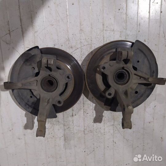 Кулак поворотный передний Renault Logan 2 седан