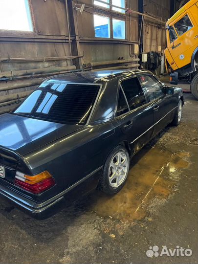 Mercedes 124 на разбор