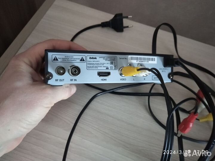 Телевизор jvc с кронштейном