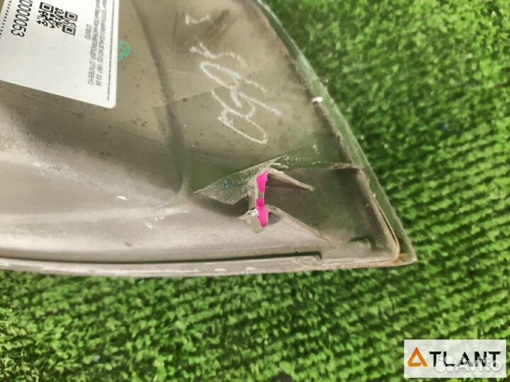 Габарит передний левый toyota mark II qualis