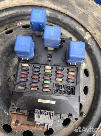 Блок предохранителей Nissan Almera N15