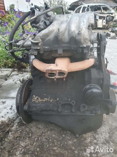 Двигатель 2114