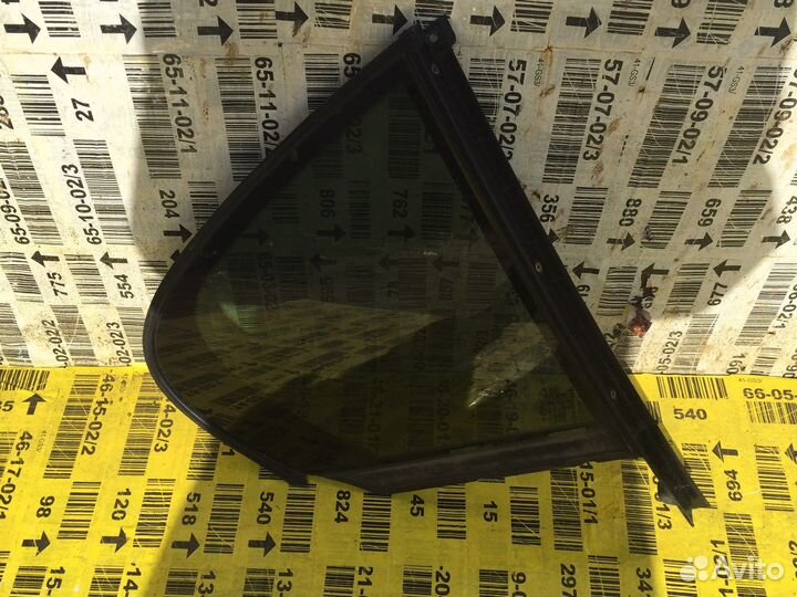 Стекло двери задней правой (форточка) BMW F01/F02