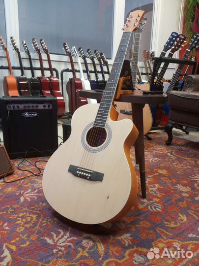 Акустическая гитара Elitaro