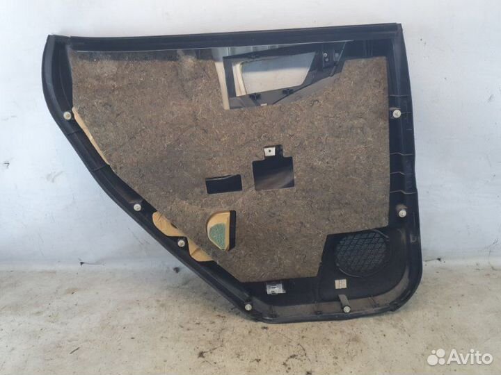 Дверная карта задняя правая Nissan Murano Z50