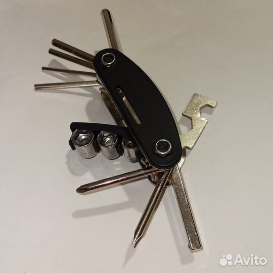 Набор шестигранников (13 предметов, 16 ключей)