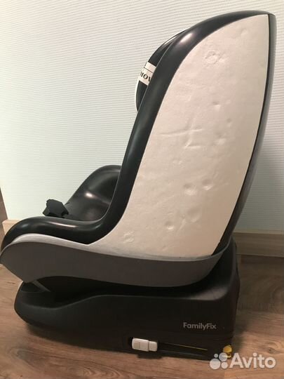 Автокресло Maxi-Cosi Pearl + База Isofix FamilyFix