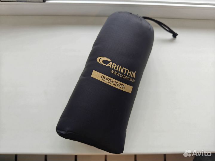 Подушка Carinthia travel pillow