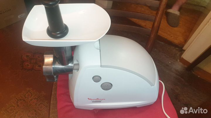 Мясорубка Moulinex hv8
