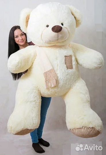 Большой плюшевый мишка