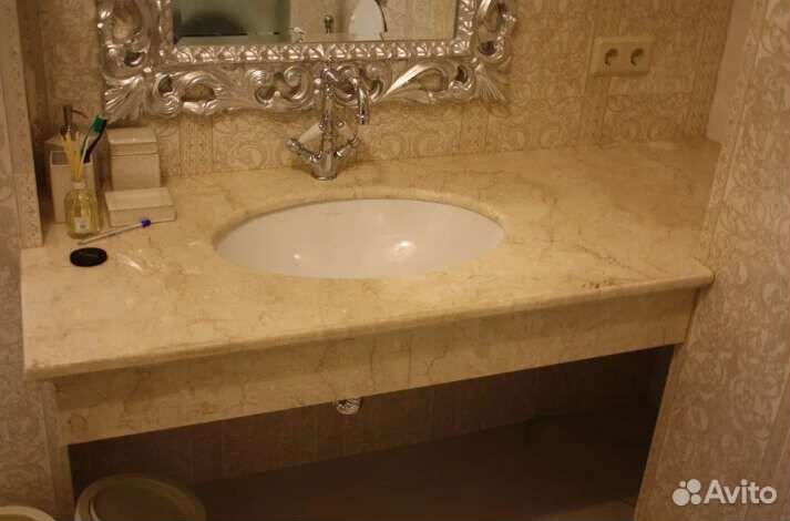 Столешница из камня, в ванную комнату