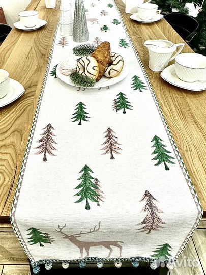 Скатерть-дорожка новогодняя на стол