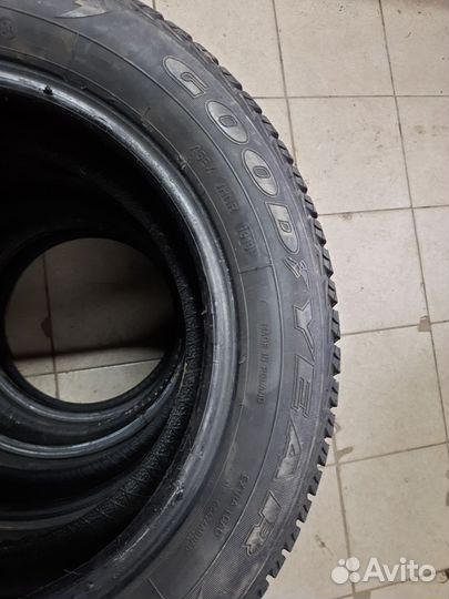 Goodyear UltraGrip 175/65 R14 86T