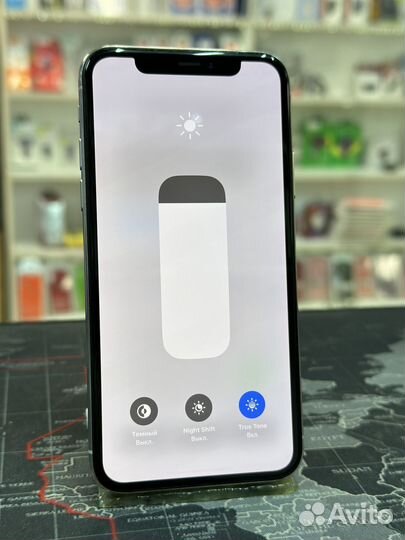 iPhone X, 64 ГБ