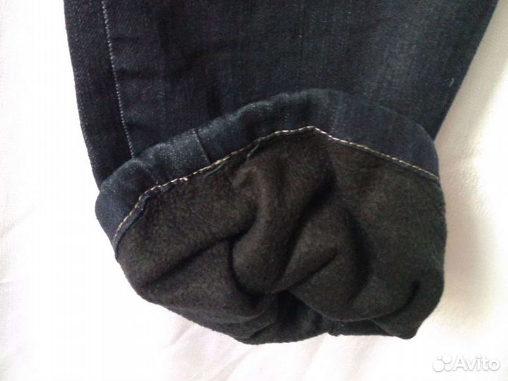 Джинсы для девочки утеплённые прямые новые