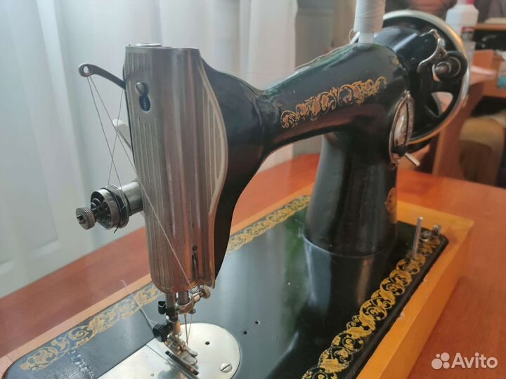Швейная машинка подольская ручная