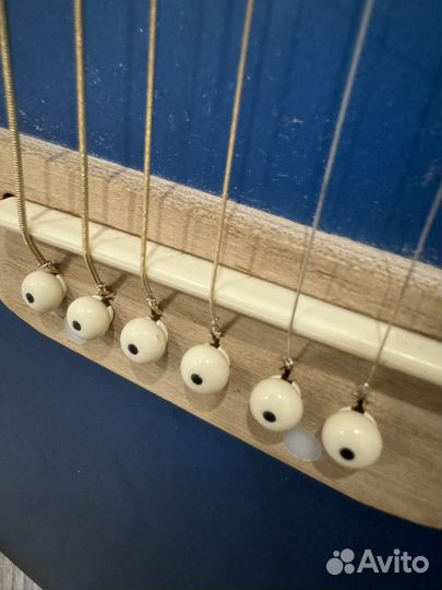 Акустическая гитара