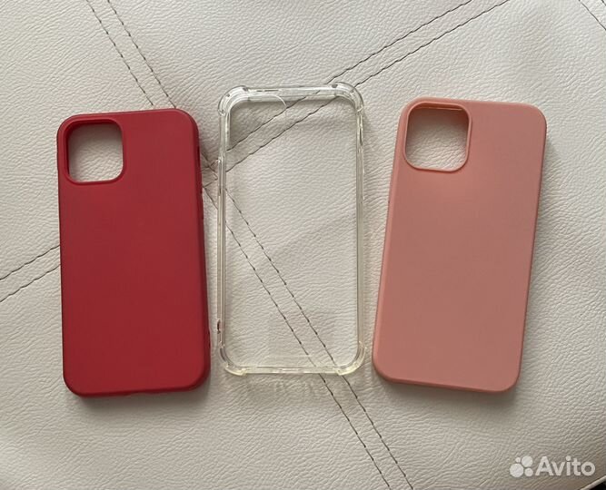 Чехол на iPhone 12