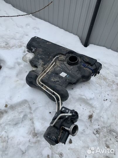 Топливный бак на поло седан