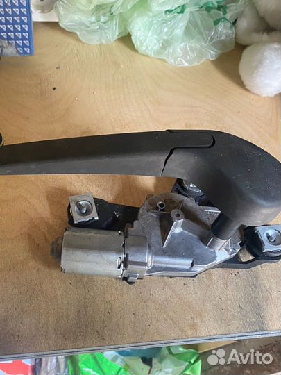 Моторчик заднего стеклоочистителя Ford Focus 3