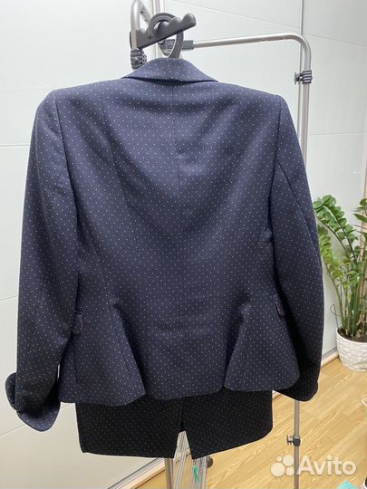 Костюм классический женский 44