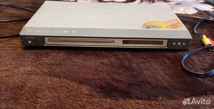 Dvd плеер bbk DV315SI