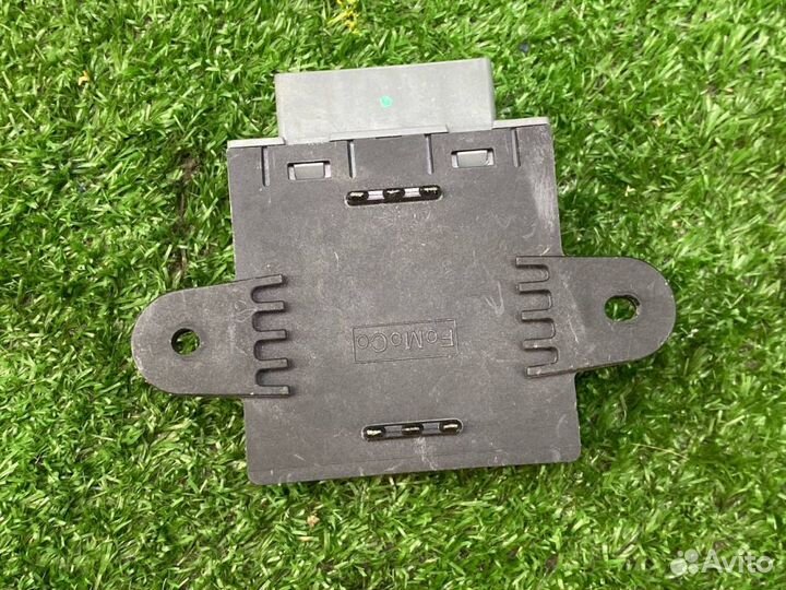 Блок управления дверьми Ford Fusion 5916