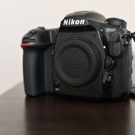 Nikon D500