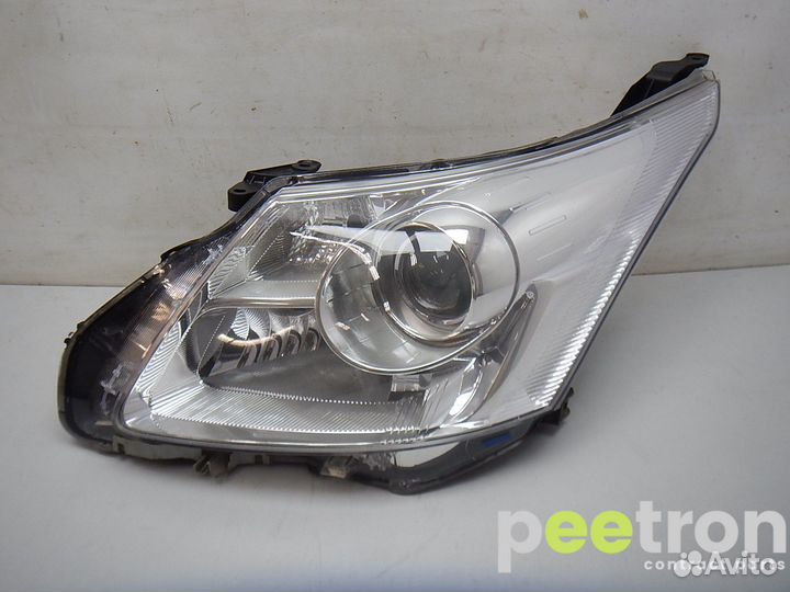 Б/У Б/У Фара левая б/у 8107005330 toyota