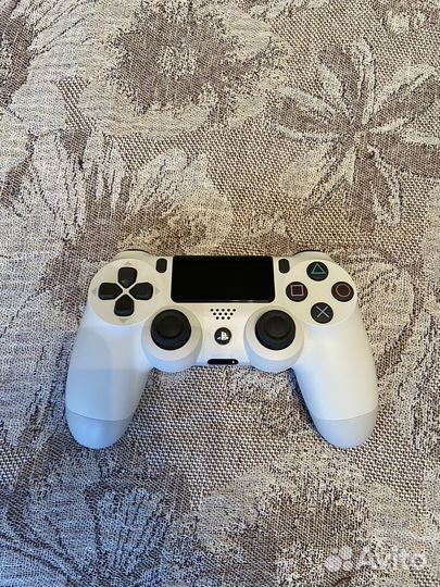 Sony playstation 4 1Tb 1208B 10.50