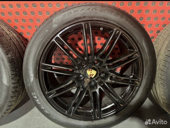 Диски с резиной Porsche Cayenne 958 2016 R21