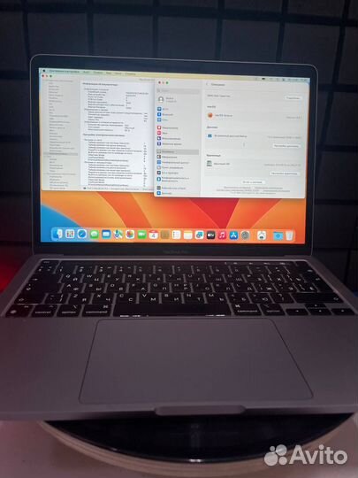 Macbook pro 13 2020/M1/Ssd 256gb/Ram 8gb тачбар