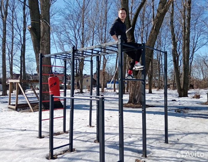 Уличный спортивный комплекс для детей и взрослых