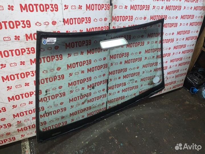 Лобовое стекло Volkswagen Passat B5.5 универсал