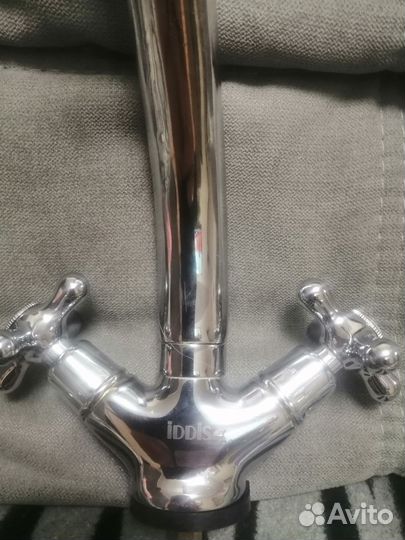 Смеситель для кухни бу фирмы iddis