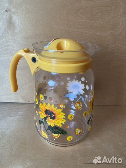 Графин стеклянны новый