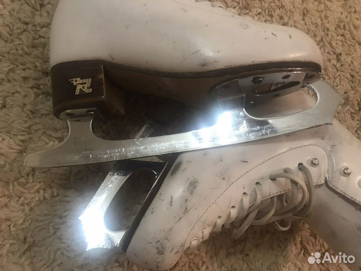 Профессиональные фигурные коньки