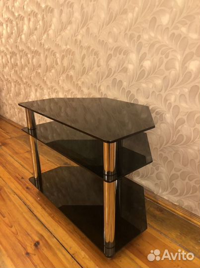 Стеклянная тумба под телевизор 80*50. Высота 60