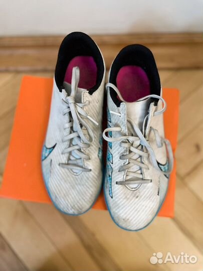 Футзалки найк