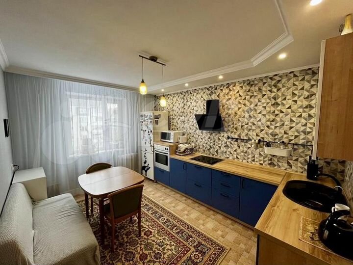 2-к. квартира, 64 м², 9/10 эт.