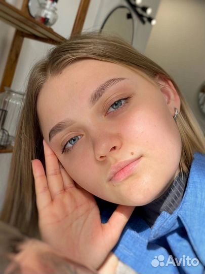 Коррекция и окрашивание бровей