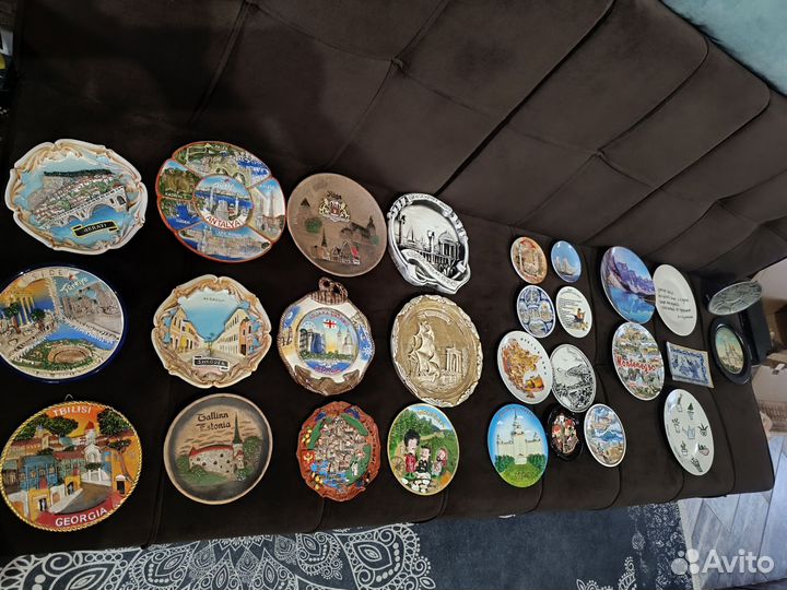 Сувенирные тарелки из разных стран