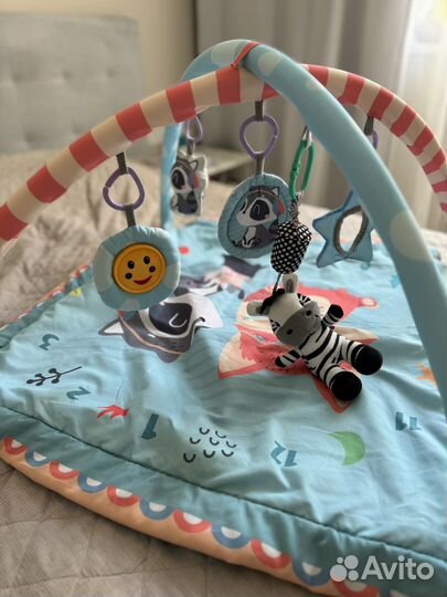 Развивающий коврик для новорожденных